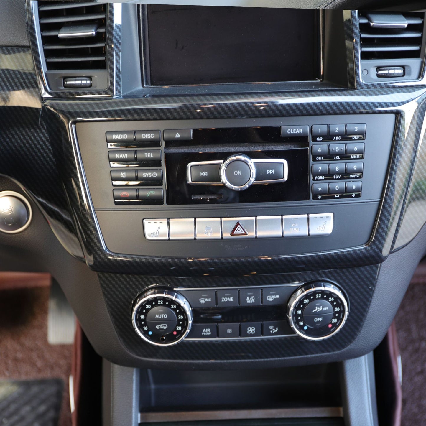 RHD 2012-2015 GL/ML300/350/400 Carbon Fiber Door Handle Interior Modification Kit