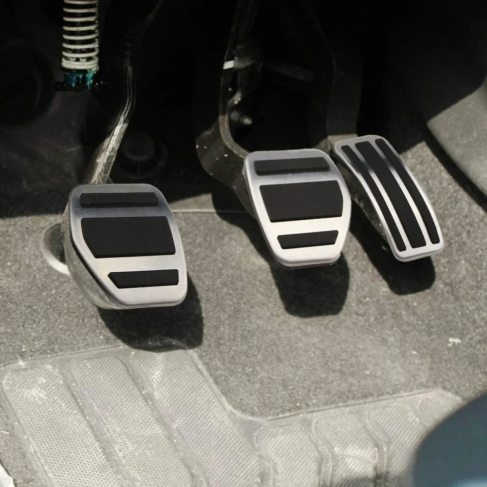 Car Pedals for Peugeot 207 301 307 208 2008 for CITROEN C3 C4 for DS 3 4 6 DS3 DS4 DS6 AT MT Gas Brake Pedal Cover Accessories