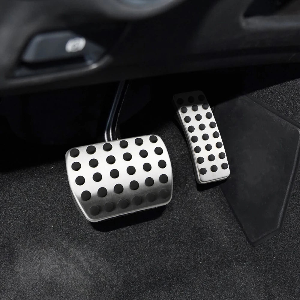 Car Pedals Covers for Infiniti Q30 QX30 2015-2023 AT Stainless Steel Gas Fuel Brake Pedal Cover Interior Accessories