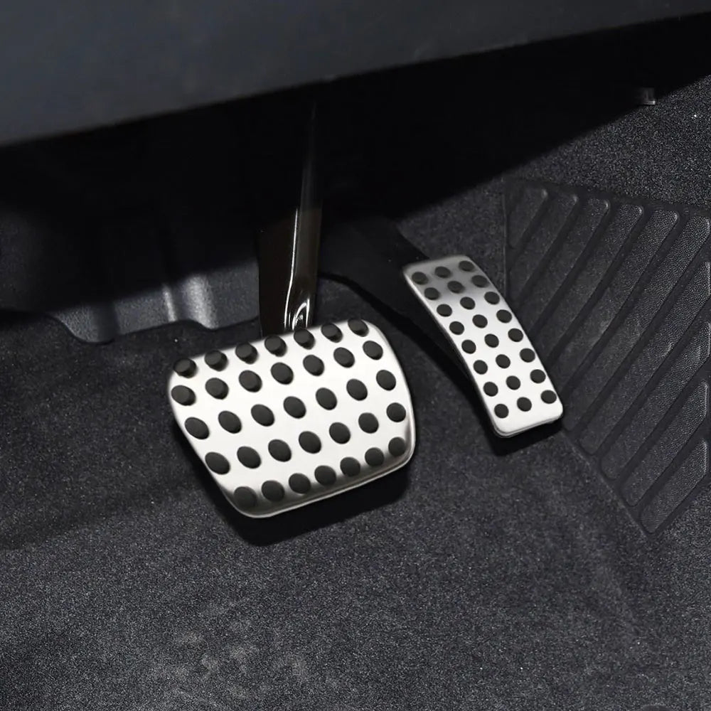 Car Pedals for Mercedes Benz A B CLA GLA ML GL R Class W176 W245 W246 W251 W164 W166 X164 X166 C177 X156 AT MT Gas Pedal Cover